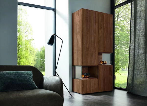 Hülsta Neo Wohnwand Vitrine 1 Schubkasten Und 3 Türen Kernnussbaum – Bild 4